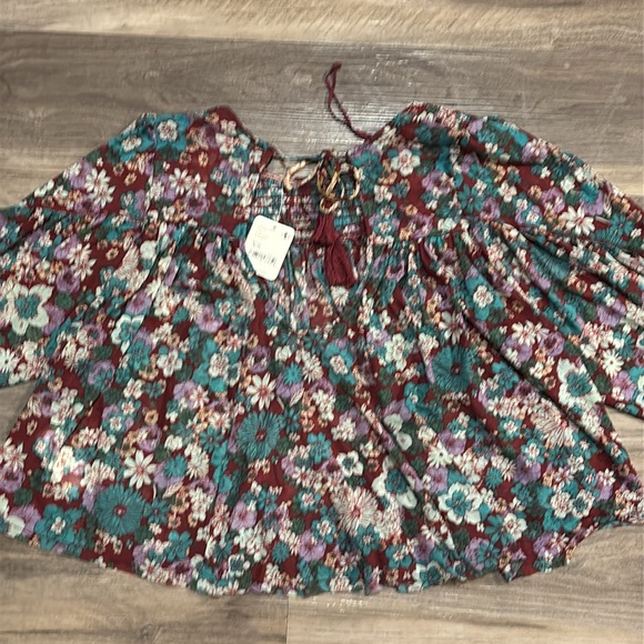 47.  MSRP $78 **NWT** Free People Floral Blouse - Picture 4 of 6